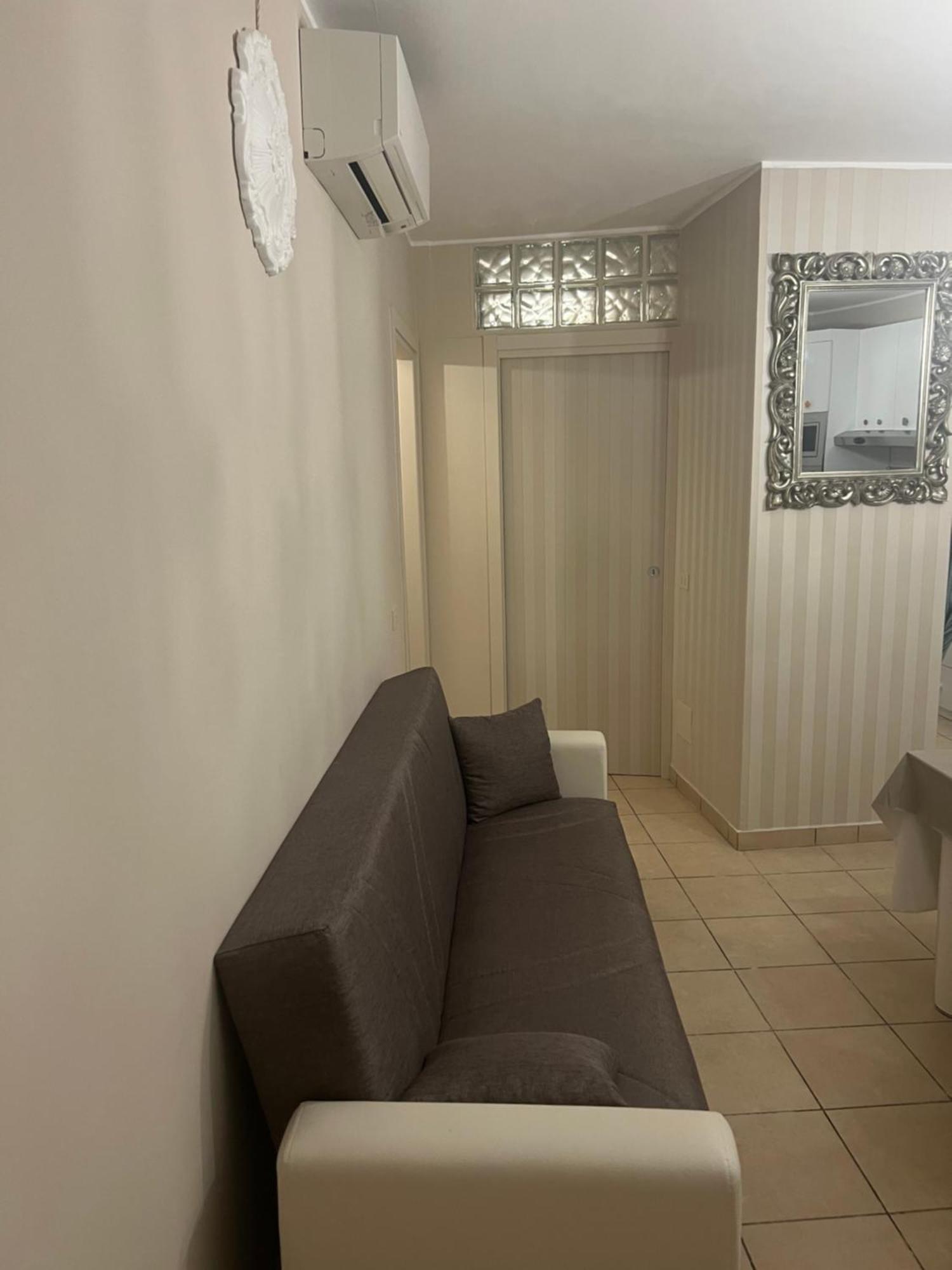 Tevere 20 House Monza Quarto foto